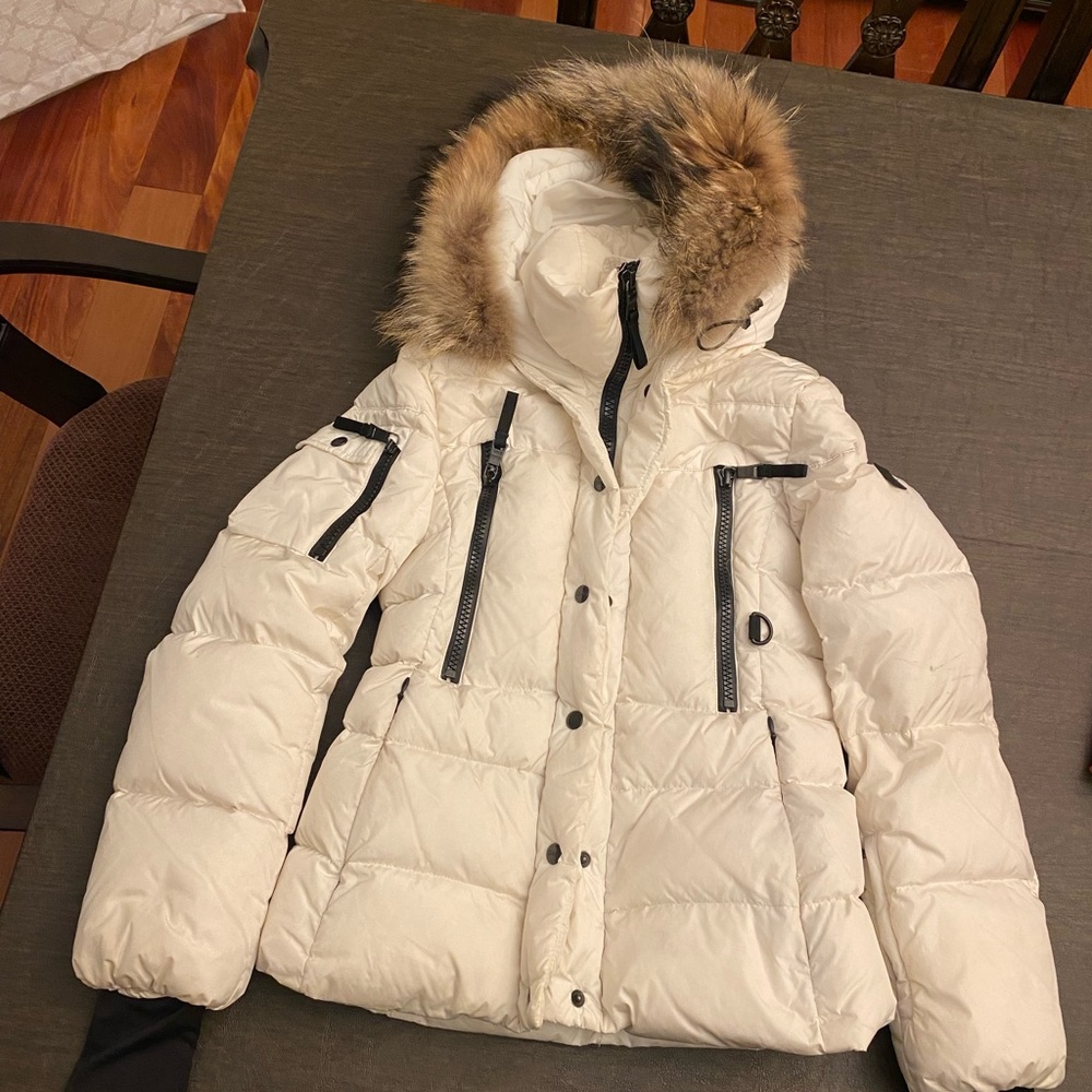 SAM. Decades white hooded puffer size Small
